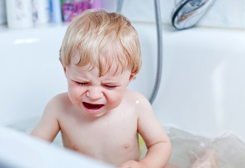 Hassle free children's hair washing tips